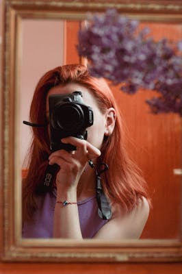 Julie, 25
