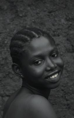 Emma, 22